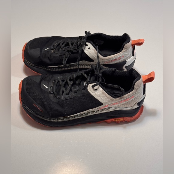 Altra Olympus 4 Womens US Size 9 Running Shoes Black Gaiter Trap Vibram Sneakers - Picture 2 of 13